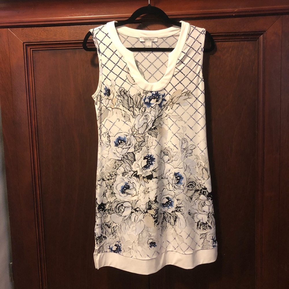 WHBM Sleeveless Floral Dress - Picture 2 of 7